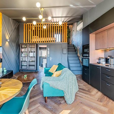 Loft En Ville - Duplex Terrasse Coeur Historique Avec Vue Degagee & Parking Souterrain Offert 라시오타 외부 사진