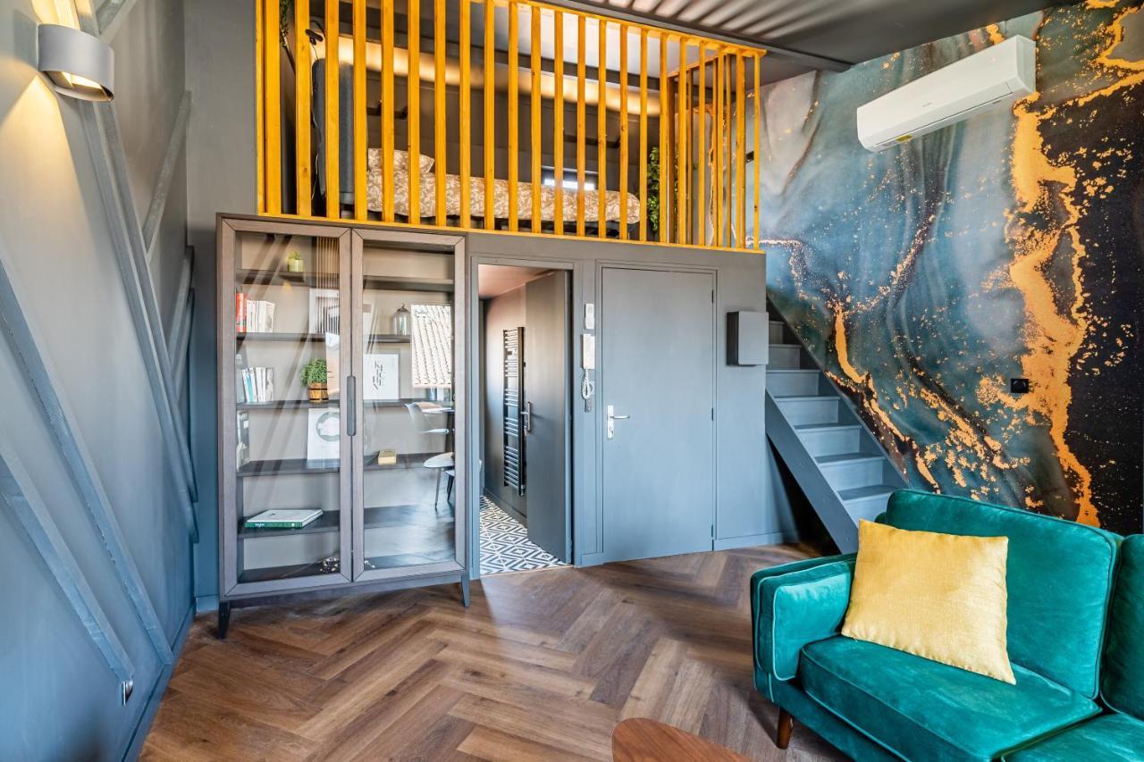 Loft En Ville - Duplex Terrasse Coeur Historique Avec Vue Degagee & Parking Souterrain Offert 라시오타 외부 사진